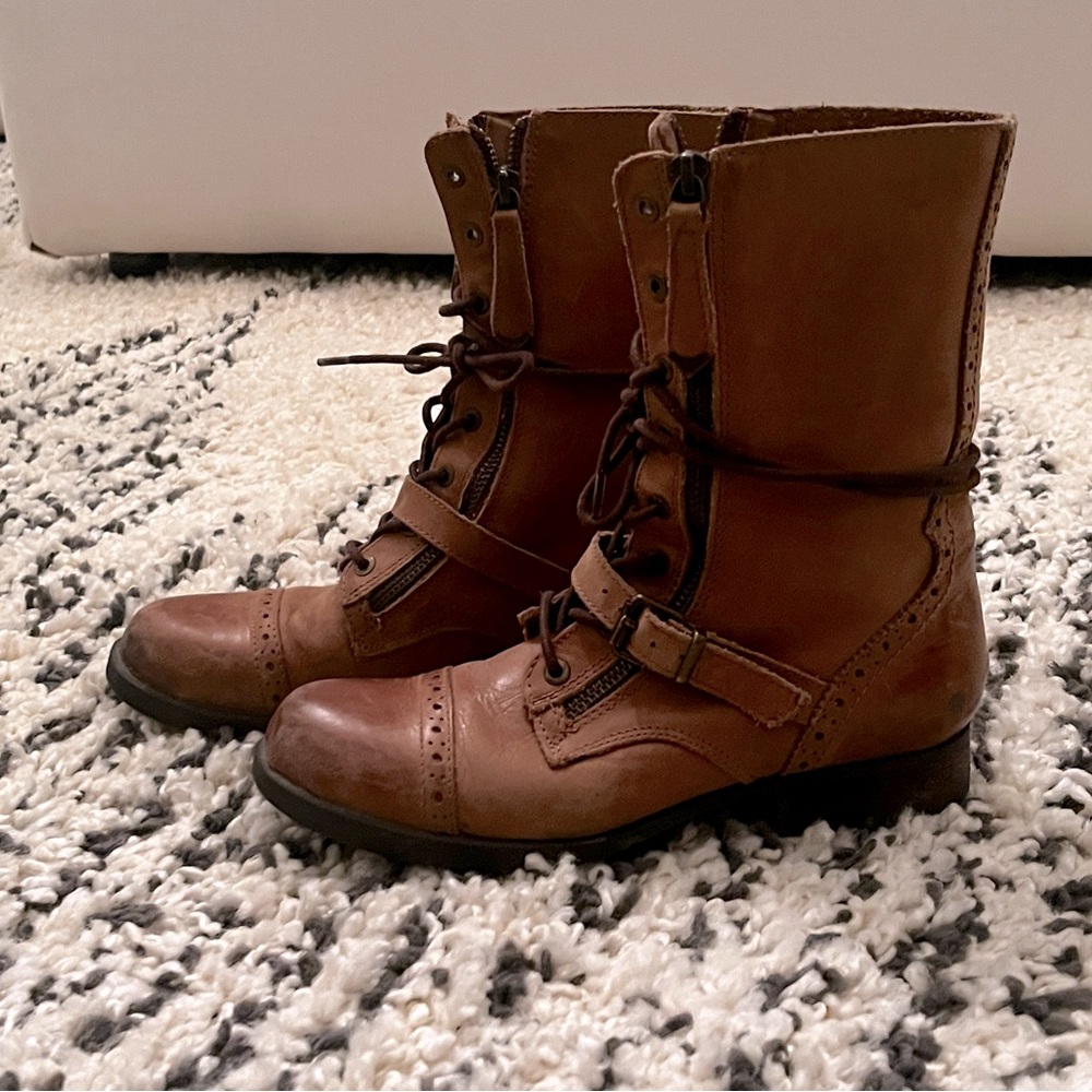 Genuine leather zipper and tie up combat style boot